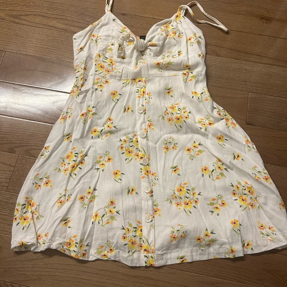 FOREVER 21 Floral Button-Down Sundress